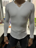 續點(diǎn)肌理感親膚柔軟螺紋打底衫男士長(cháng)袖t恤V領(lǐng)個(gè)性彈力修身緊身運動(dòng) 白色 L（120-135斤左右）修身型 曬單實(shí)拍圖