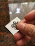 奧飄胸針扣收領(lǐng)口神器v領(lǐng)隱形防漏扣針開(kāi)衫固定扣小領(lǐng)扣 花朵胸針【銀色】 曬單實(shí)拍圖