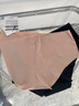 Calvin Klein內衣女士?jì)蓷l裝ck無(wú)痕棉質(zhì)襠防夾臀半包臀三角內褲女QP1049O 6XY-太空黑/肉色 2條 M 曬單實(shí)拍圖