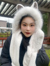 溪谷幽幽秋冬季2024新款帽子圍巾一體女冬天保暖毛絨手套三件套可愛連帽潮 阿貍-手套帽子圍巾一體-白色 曬單實(shí)拍圖