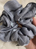 Unaberry優(yōu)娜柏麗色彩碰撞系列褶皺布藝高級感發(fā)圈成人盤(pán)發(fā)繩頭繩韓國頭飾 灰色GA 曬單實(shí)拍圖