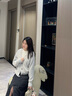 Calvin KleinJeans秋冬女士含羊毛混紡ck短款紐扣V領(lǐng)針織開衫毛衣J224775 P01-珍珠灰 S 曬單實拍圖