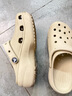 crocs卡駱馳厚底云朵洞洞鞋|206750 骨白色-2Y2 37/38(240mm) 曬單實拍圖