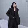 LISCN西裝套裝女大嫂2023秋冬新款大碼胖mm寬松減齡闊腿褲兩件套女裝 黑色[上衣+褲子+白色吊帶三件 L 101-120斤 曬單實(shí)拍圖