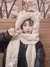 恒源祥小熊帽子女圍巾手套口罩一體連帽圍脖可愛(ài)保暖毛絨三件裝潮 淺卡其 帽子圍巾口罩手套一體 均碼【一般都能戴】 曬單實(shí)拍圖