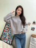Calvin KleinJeans秋冬女士休閑通勤ck刺繡柔軟圓領(lǐng)內(nèi)搭針織衫毛衣J225376 PEE-鉛灰 S 曬單實(shí)拍圖