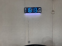 BBA電子時鐘掛墻2025新款大屏數(shù)字智能鬧鐘客廳彩字顯示器插電 藍字 曬單實拍圖