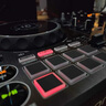 Pioneer DJ 先鋒打碟機 DDJ FLX4 初學(xué)入門(mén)直播 打碟機套裝 DJ控制器 flx4 DDJ-FLX4+設備包 曬單實(shí)拍圖