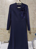 首尚格釋秋冬毛呢連衣裙女2025年新款時(shí)尚減齡V領(lǐng)修身顯瘦遮肉毛呢A字裙 深藍色 M 曬單實(shí)拍圖