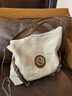 慕昂牛仔布斜挎包女大容量2025新款高級感小眾三用單肩托特包雙肩背包 米白色帶掛件 曬單實(shí)拍圖
