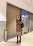 香影牛角扣麂皮絨大衣女2025冬季新款羊羔毛風(fēng)中長(cháng)款翻領(lǐng)駝色外套 駝色 S 曬單實(shí)拍圖