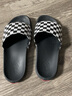 VANS范斯官方 黑白棋盤(pán)格簡(jiǎn)約休閑男鞋女鞋涼鞋拖鞋 黑白棋盤(pán)格 39 曬單實(shí)拍圖