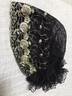 確不凡回族女式包頭帽四季款刺繡花朵包頭帽薄款蕾絲帽洋氣遮白發(fā)帽時尚 黑色 花朵刺繡盤花帽 均碼(后面有松緊) 曬單實拍圖