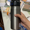 希樂(lè)（cille）學(xué)生保溫杯兒童水杯男女戶外便攜水壺陶瓷內(nèi)膽雙飲吸管杯子旅行壺 本色【陶瓷內(nèi)膽/背帶】 620ml 曬單實(shí)拍圖