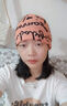 蘭蔓婭產(chǎn)后月子帽夏款孕婦出院月子睡帽空調(diào)房護(hù)腦門額頭防風(fēng)包頭發(fā)帶 粉色小英文字母 曬單實拍圖