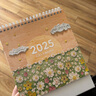 臺歷2025年新款日歷創(chuàng)意桌面擺件簡約風小清新可愛辦公桌臺歷日歷記事本豎款學生簡約計劃本大格子 一路生花豎款臺歷 曬單實拍圖