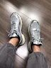 樂(lè )途（LOTTO）男復古網(wǎng)面運動(dòng)鞋2025秋冬季新款輕便厚底減震休閑跑鞋 金屬銀/淺灰 41 曬單實(shí)拍圖