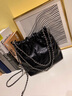 viney牛皮斜挎包包女包水桶鏈條包大容量生日禮物送女友老婆 【黑色】實(shí)用高檔ck風(fēng)小眾腋下包 輕奢時(shí)尚品牌通勤單肩包 曬單實(shí)拍圖
