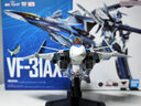 BANDAI 萬代DX超合金 超時(shí)空要塞 成品模型玩具手辦  VF-31AX 新劇場版 疾風(fēng)機(jī) 曬單實(shí)拍圖