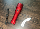 天火（SkyFire） 朱雀手電筒強光超亮變焦充電燈小型遠射便攜露營(yíng)家用戶(hù)外專(zhuān)用 10H續航/遠射1000+/紅色 曬單實(shí)拍圖