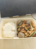 特百惠（Tupperware）輕食帶勺子冷餐外帶便攜分隔密封露營野餐便當飯餐盒650ML隨機色 曬單實拍圖