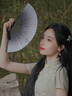 大絨鵝質(zhì)耳環(huán)女2024年新款設(shè)計(jì)感輕奢禮物復(fù)古短款郁金香綠耳墜 郁金香綠色 曬單實(shí)拍圖