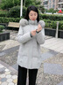 羅蒙（ROMON）中老年媽媽羽絨服女裝冬季2024新款洋氣大毛領(lǐng)中長款保暖外套 綠灰色 【狐貍毛領(lǐng)】 XL  （90斤-115斤） 曬單實(shí)拍圖