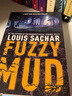 英文原版 Fuzzy mud 爛泥怪 紐伯瑞獎作家路易斯薩奇爾新作 Louis Sachar 青少年英語(yǔ)閱讀 Houles洞同作者 英文原版 曬單實(shí)拍圖