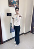 千語淇（QYQLADY）2025新款春秋季時尚套頭長袖衛(wèi)衣寬松羽毛印花T恤女裝打底衫6233 杏色 M 建議80-100斤 曬單實拍圖
