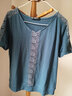 橫行道2026夏裝白色蕾絲拼接半袖打底衫短袖寬松V領(lǐng)t恤女士上衣 牛仔藍 L 曬單實(shí)拍圖