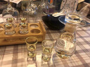 德韋特（DWIGHT）高檔奢華白酒杯套裝家用帶蓋水晶玻璃二兩分酒器中式一口小酒杯子 帶蓋分酒器+15ml金箔杯*6 曬單實拍圖