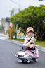 星仔樂(lè )兒童電動(dòng)扭扭車(chē)萬(wàn)向輪防側翻電動(dòng)寶寶1一3歲溜溜車(chē)大人可坐滑行 粉色 電動(dòng)款【燈光音樂(lè )+噴霧+皮軟座】 曬單實(shí)拍圖
