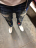 索皇 新款破洞牛仔褲男士修身潮牌小腳街頭潮流嘻哈彈力刺繡乞丐褲時(shí)尚百搭發(fā)廊造型師貼布印花休閑褲子 817藍色刺繡印花 30碼(推薦118-128斤修身) 曬單實(shí)拍圖