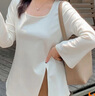 惟友大碼女裝打底衫女胖mm胖妹妹秋裝設計感開(kāi)叉遮肉上衣 杏白色 5XL 【尺碼偏大】 建議210-220斤 曬單實(shí)拍圖