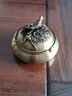 軒椽閣 純黃銅煙灰缸創(chuàng  )意個(gè)性擺件仿古浮雕防風(fēng)帶蓋家用室內茶幾辦公室桌面裝飾品 鶯歌燕舞煙灰缸（黃色款） 曬單實(shí)拍圖