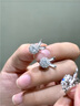 老鳳祥S925銀耳釘女心動(dòng)萌兔旋轉(zhuǎn)小巧耳飾生日七夕情人節(jié)紀(jì)念禮物送女友 心動(dòng)萌兔耳釘*品牌原裝禮盒 曬單實(shí)拍圖
