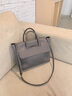 viney輕奢托特包包女包牛皮斜挎包大容量生日新年禮物送女友老婆 【灰色】實(shí)用高檔品牌單肩大包 時(shí)尚百搭休閑通勤手提包 曬單實(shí)拍圖
