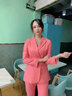 普麗丹歌（Predego）長(cháng)袖小西裝女新款職業(yè)裝套裝韓版氣質(zhì)女士正裝職場(chǎng)工作服商務(wù)裝 粉色（西裝+長(cháng)褲） M（90-100斤） 曬單實(shí)拍圖