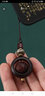 搗旦國度手機掛件復古風(fēng)實(shí)心檀木手工原創(chuàng  )短款個(gè)性創(chuàng  )意情侶掛繩男生防丟鑰匙扣轉運手機鏈小米中國風(fēng)掛飾吊墜 紅檀木-六字真言 曬單實(shí)拍圖