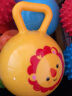 费雪（Fisher-Price）皮球儿童婴儿手抓球拍拍球幼儿园1-3岁小皮球宝宝充气球 4寸手柄铃铛球黄色狮子F0517 实拍图