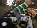 看宝贝儿童电动车儿童电动摩托车儿童摩托车电动车 大款白色+双驱+12V大电瓶+大车身 实拍图
