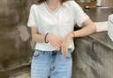 UNAE 短袖女修身2025年夏季新款氣質(zhì)v領(lǐng)半袖上衣韓版蕾絲拼接純色t恤 白色 L 【建議102-114斤】 曬單實(shí)拍圖