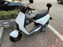 小牛（XIAONIU）【新品到店自提】G400动力版电动摩托车 长续航 智能两轮电动车 极光白（动力版） 实拍图