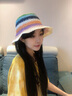 星玫蘭妃（star mei lan fei）春夏韓版甜美百搭編織草帽女海邊遮陽(yáng)防曬漁夫帽可折疊顯臉小盆帽 彩虹拼色條紋 M(56-58CM) 曬單實(shí)拍圖