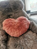 澳尊羊毛抱枕羊毛靠墊情人節禮物送女友可愛(ài)心形抱枕含芯毛絨靠墊 樹(shù)莓紅 RP 愛(ài)心靠墊45cm*50cm 含芯 曬單實(shí)拍圖