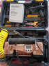 百年巨馬【官方臻品】12v220V兩用充氣泵汽車(chē)輪胎雙缸自動(dòng)充停車(chē)載打氣泵 【12V220v兩用】數顯全套工具箱 黑金剛和閃耀金  顏色隨機發(fā)貨 曬單實(shí)拍圖