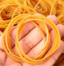 淘禧（Tao xi）50×5mm加粗加寬水果店捆綁榴蓮拉不斷100%越南進(jìn)口橡皮筋天然橡膠圈牛皮筋根 50×5mm(1斤)約350條 曬單實(shí)拍圖
