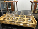 青蘋(píng)果 水晶玻璃白酒杯套裝分酒器小號二兩小酒杯一口杯中式飯店用家用 水晶分酒器100MLx6+高腳杯x6+架 曬單實(shí)拍圖