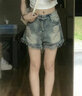 瑟空（SEKONG）2026夏新款復古做舊個(gè)性牛仔褲辣妹破洞褲子女毛邊a字寬松短褲YLM 1129藍色 M 曬單實(shí)拍圖