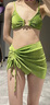 咚旺芮 新款比基尼游泳衣女三件套性感泳裝顯瘦泡溫泉海邊絲絨分體泳衣 90-100斤 嫩綠絲絨比基尼三件套 曬單實(shí)拍圖